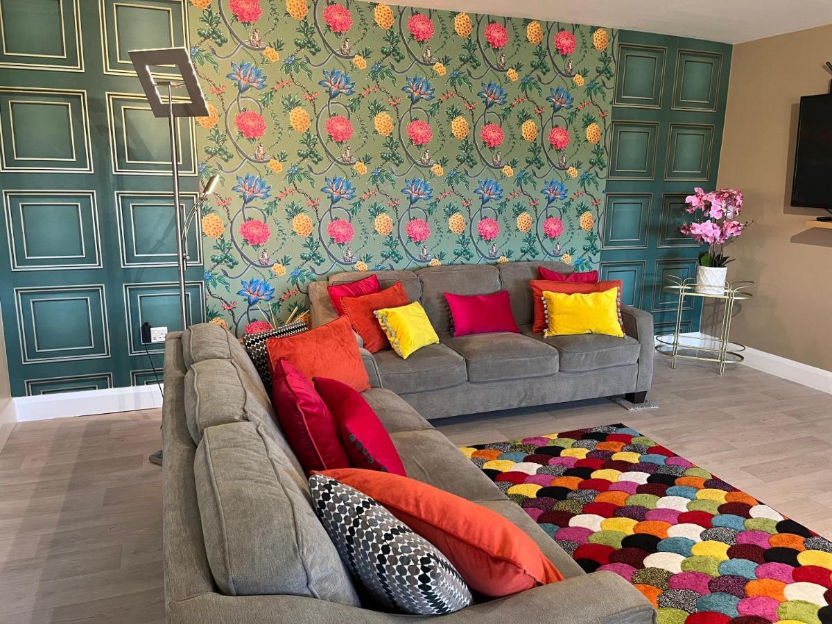Ashbrook House Apartments Дънганън Екстериор снимка