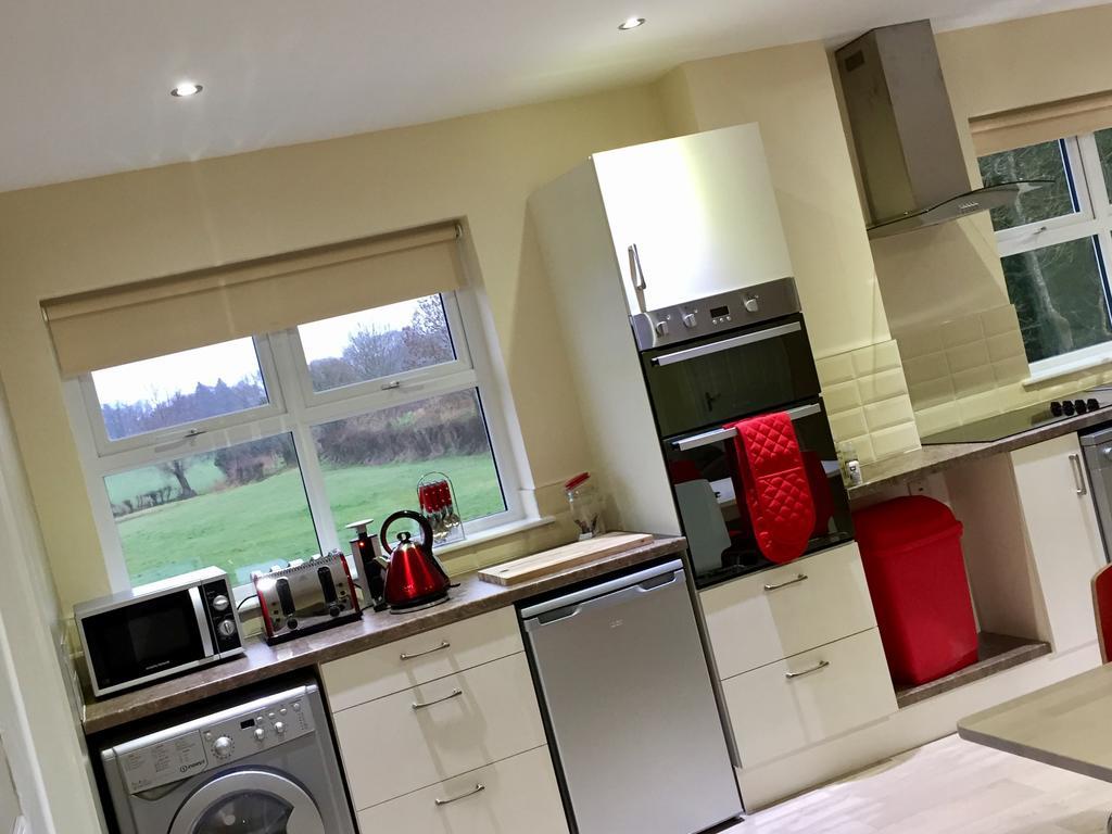 Ashbrook House Apartments Дънганън Екстериор снимка